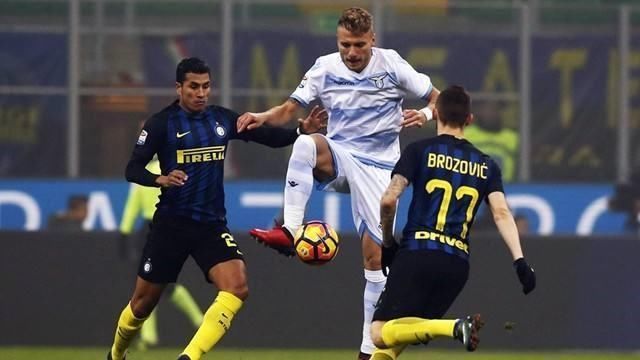  米兰双雄争夺欧冠席位，关键战AC米兰险胜蓝鹰  